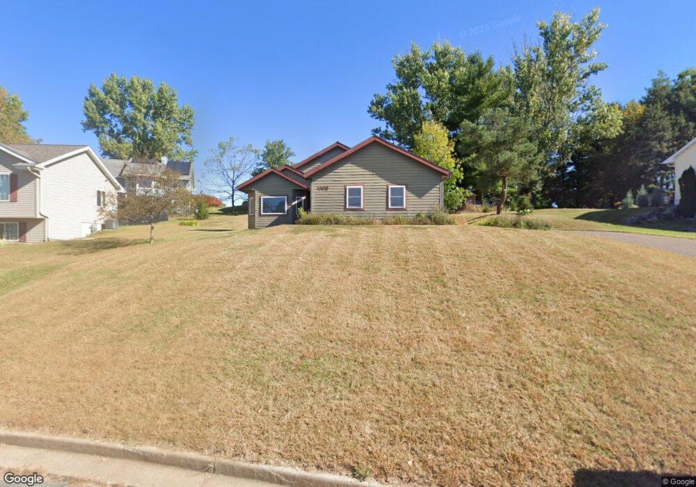 1309 17th Ave E, Menomonie, WI 54751 - photo 1