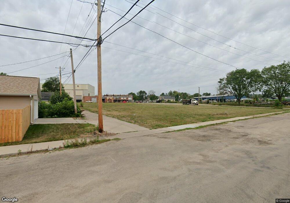 220 6th St NW, Cedar Rapids, IA 52405 - photo 1