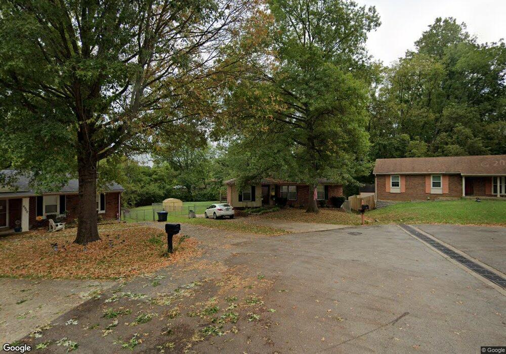 6518 Daverman Ct, Louisville, KY 40228 - photo 1