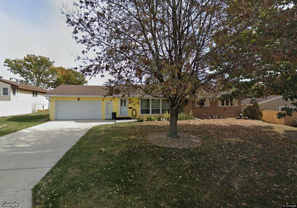 108 E 28th St S, Newton, IA 50208 - photo 1