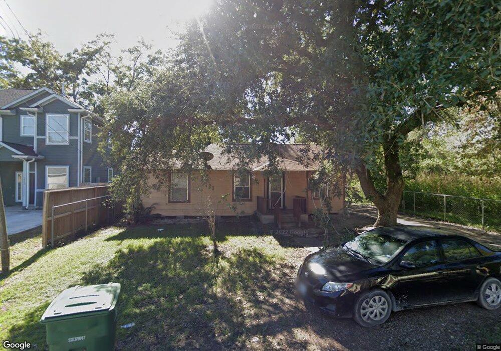 2121 Hampton St, Houston, TX 77088 - photo 1