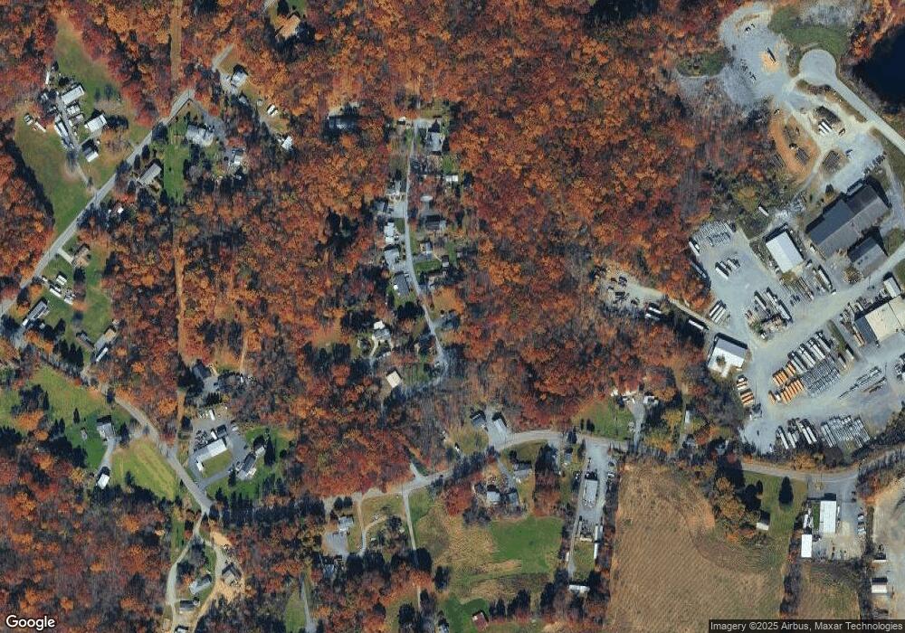 109 Whispering Acres Ln, Wind Gap, PA 18091 - photo 1