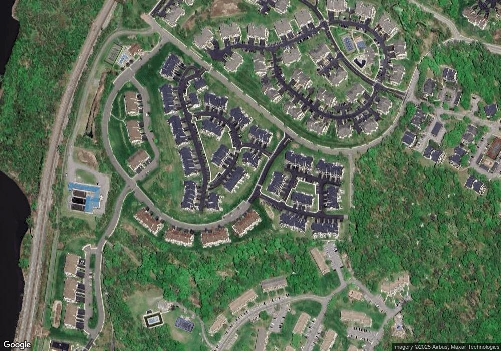 135 Placid Cir unit 112, Beacon, NY 12508 - photo 1