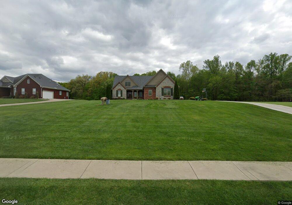 953 Baumann Dr S, Floyds Knobs, IN 47119 - photo 1