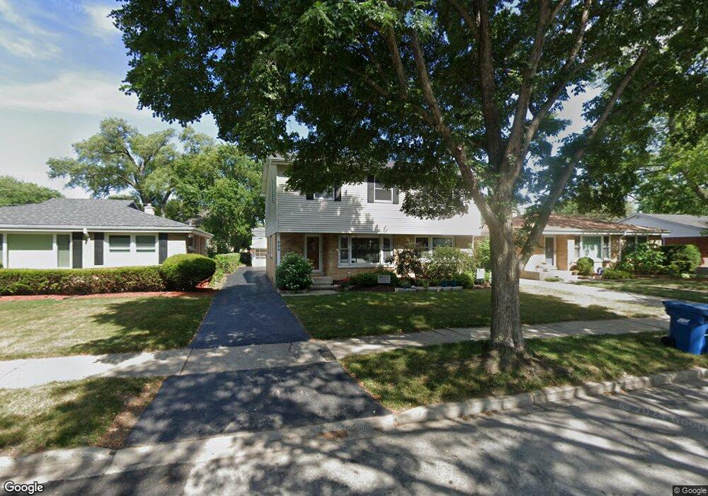 699 S Fairfield Ave, Elmhurst, IL 60126 - photo 1
