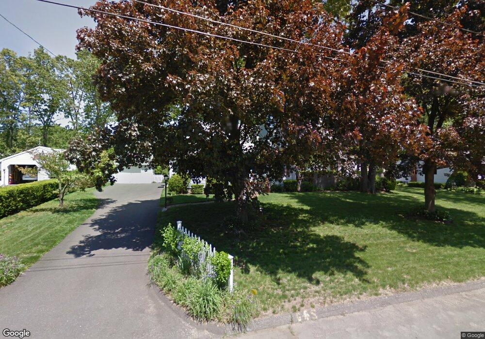 78 Juniper Dr, Windsor Locks, CT 06096 - photo 1