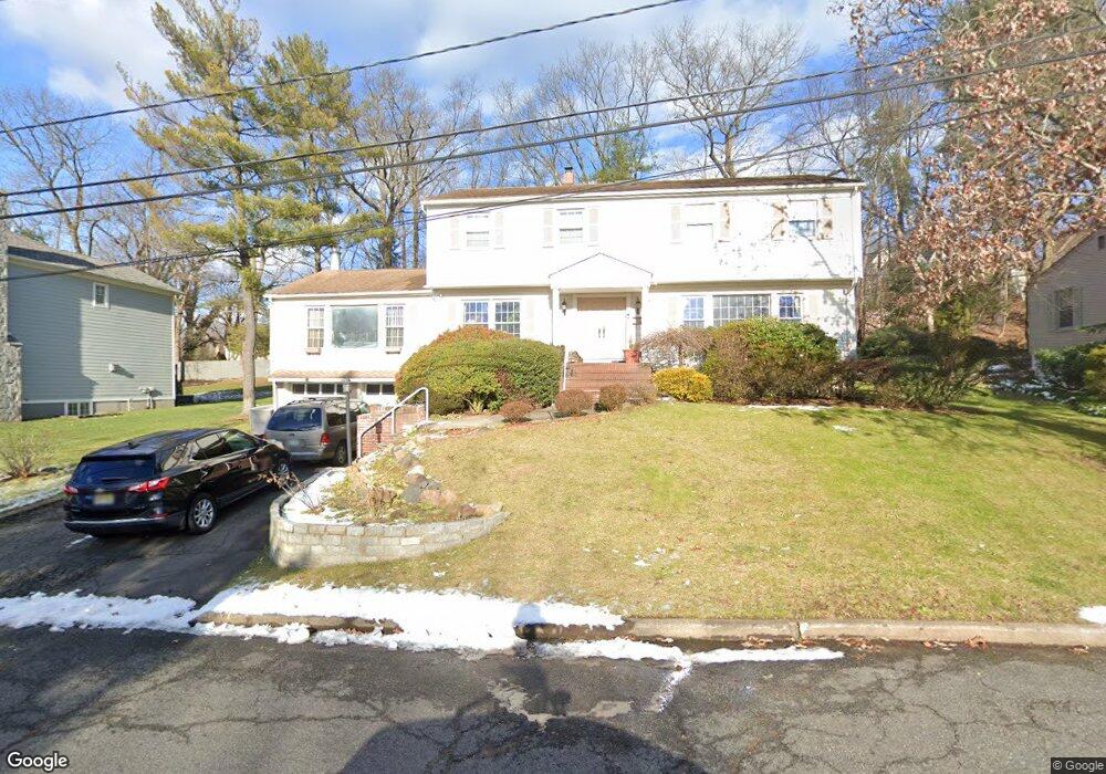 14 Lancaster Ct, Cresskill, NJ 07626 - photo 1