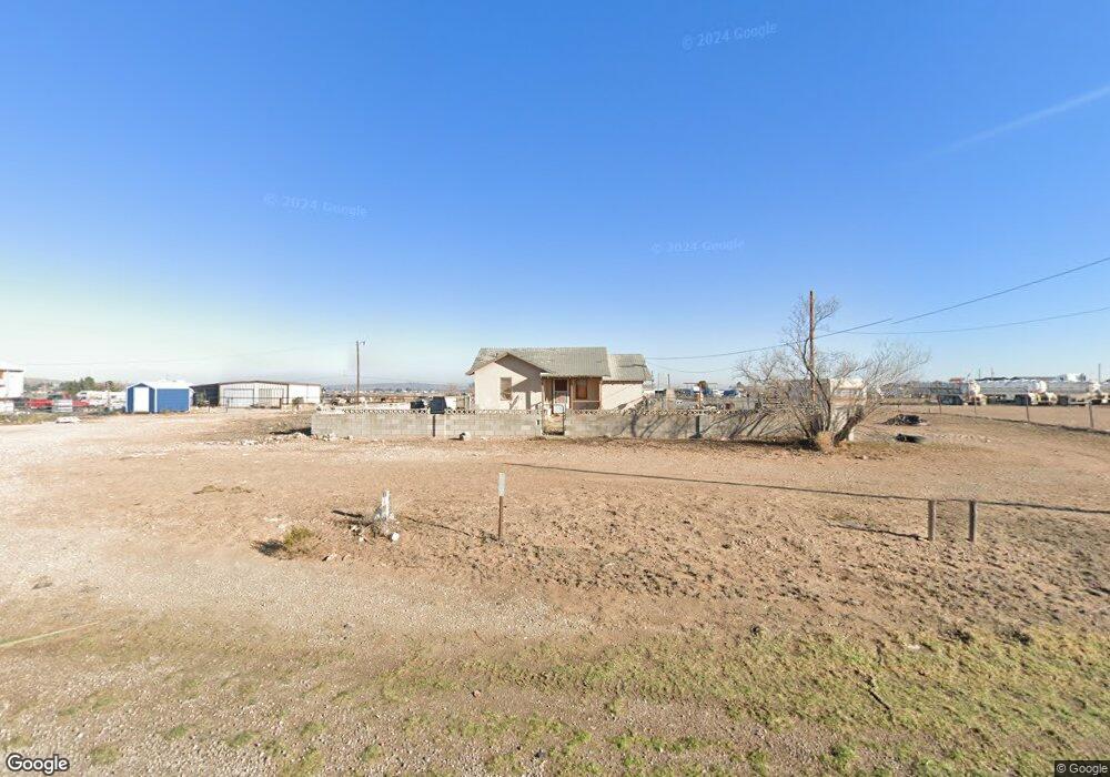 1426 Hidalgo Rd, Carlsbad, NM 88220 - photo 1