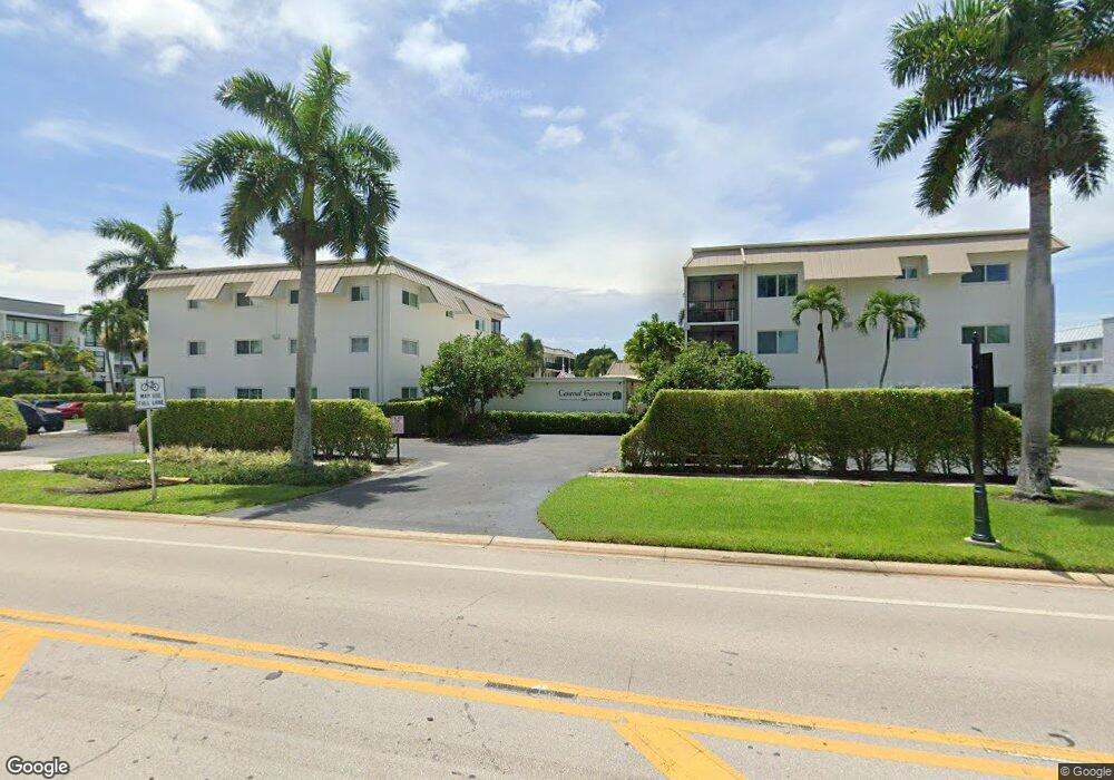 Central Gardens unit 303, Naples, FL 34102 - photo 1