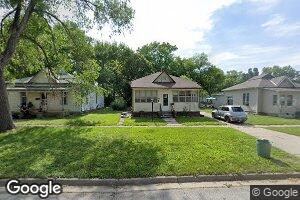 109 S 8th St, Wymore, NE 68466
