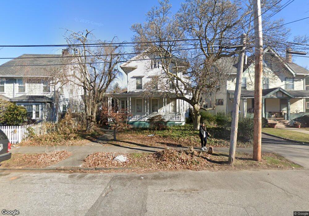 840 Laurel Ave, Bridgeport, CT 06604 - photo 1