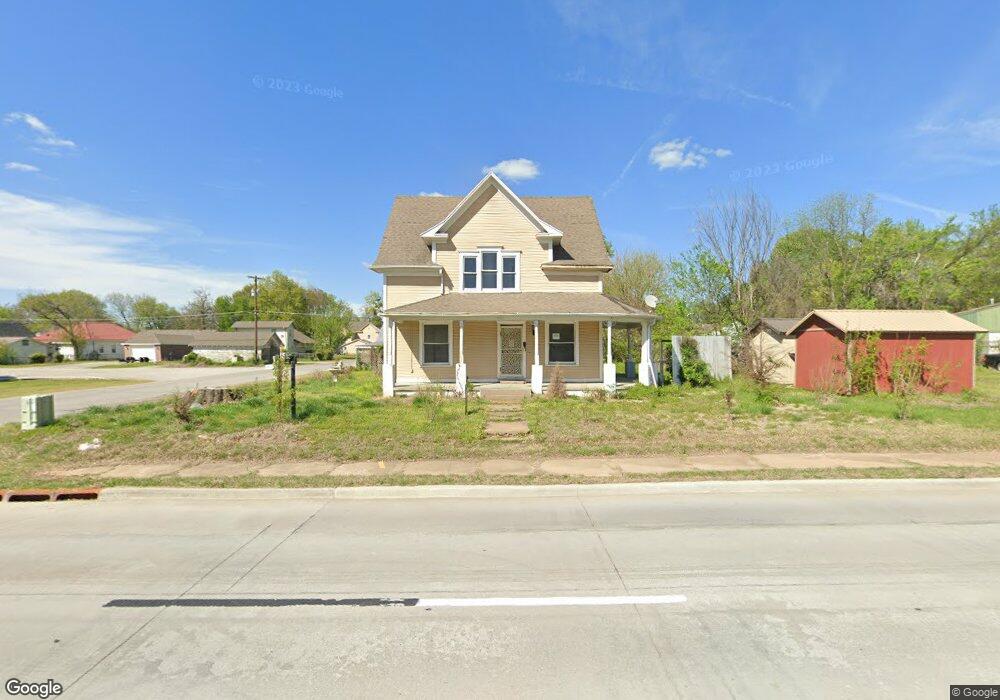 402 E 2nd St, Claremore, OK 74017 - photo 1