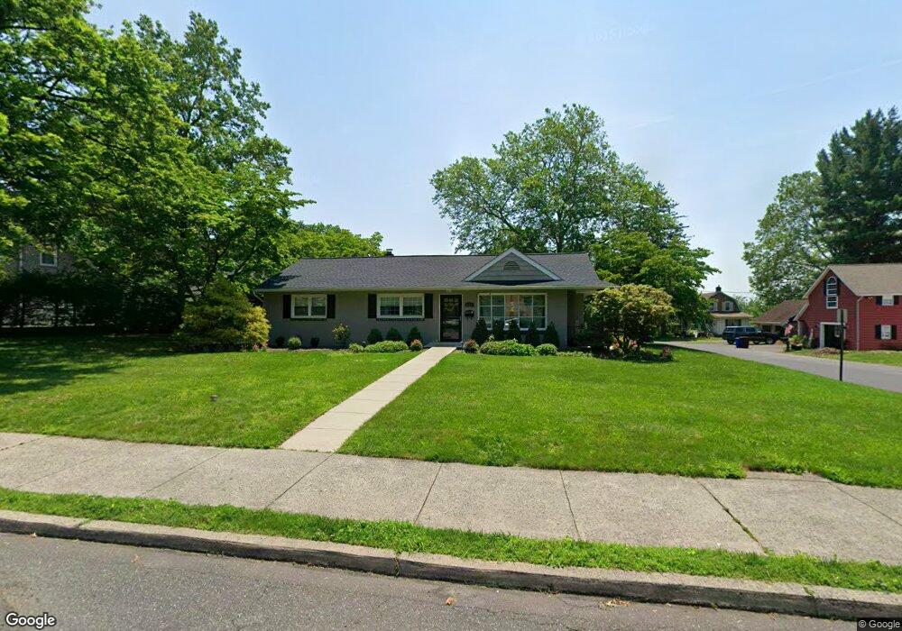 621 S 5th St, Perkasie, PA 18944 - photo 1