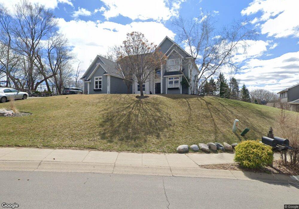 17585 Rustic Hills Dr, Eden Prairie, MN 55346 - photo 1