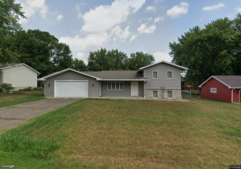 1902 W Highview Dr, Sauk Rapids, MN 56379 - photo 1