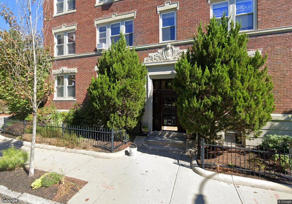 31 James St unit 1        31, Brookline, MA 02446 - photo 1