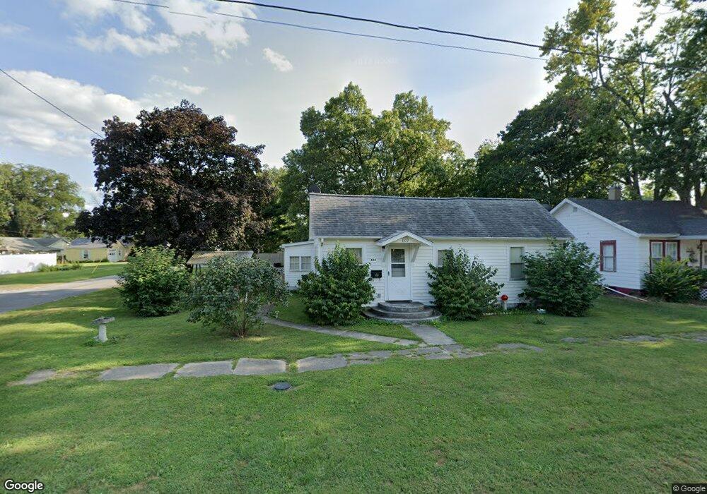 609 E Overton St unit 1, Tuscola, IL 61953 - photo 1