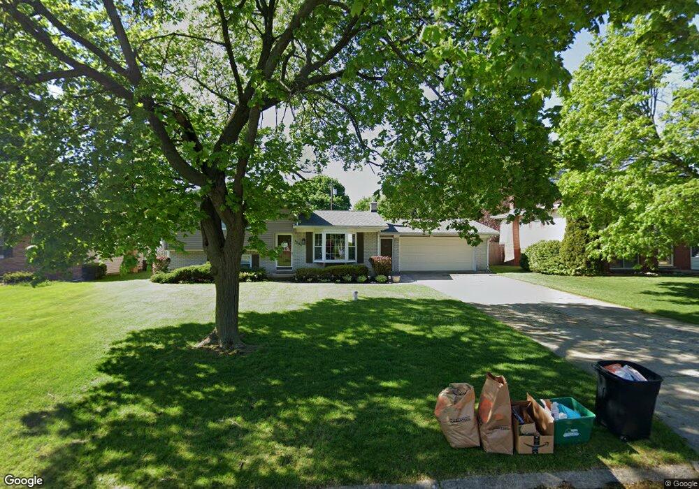 1344 Williamsburg Rd, Flint, MI 48507 - photo 1