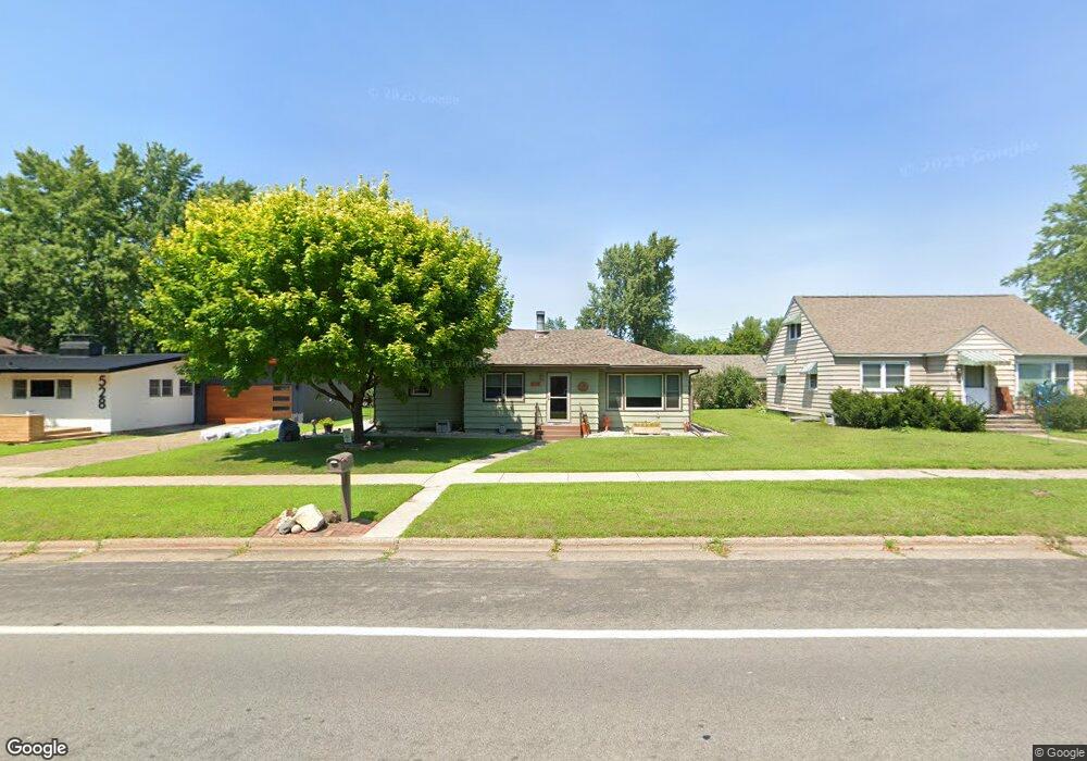 524 S 7th St, La Crescent, MN 55947 - photo 1