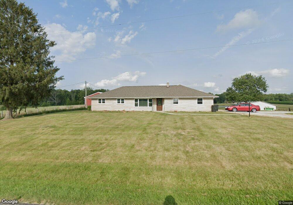 13725 S 250 W, Columbus, IN 47201 - photo 1