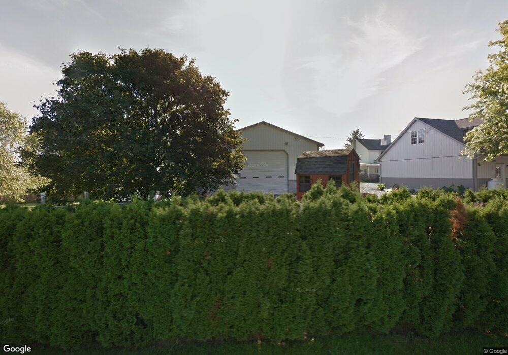 1091 W Main St, New Holland, PA 17557 - photo 1