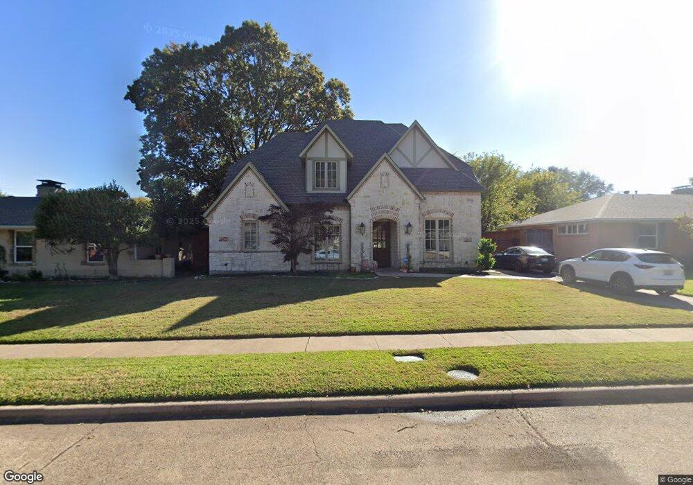 6266 Town Hill Ln, Dallas, TX 75214 - photo 1