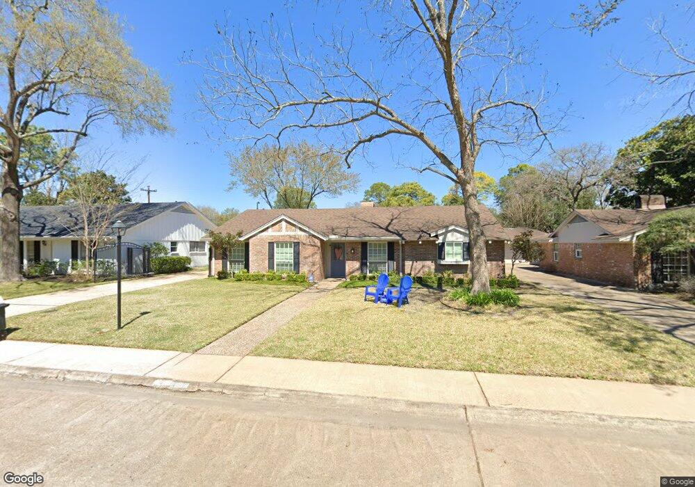 10010 Overbrook Ln, Houston, TX 77042 - photo 1