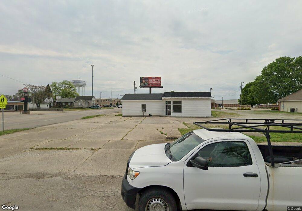 1901 Champaign Ave, Mattoon, IL 61938 - photo 1