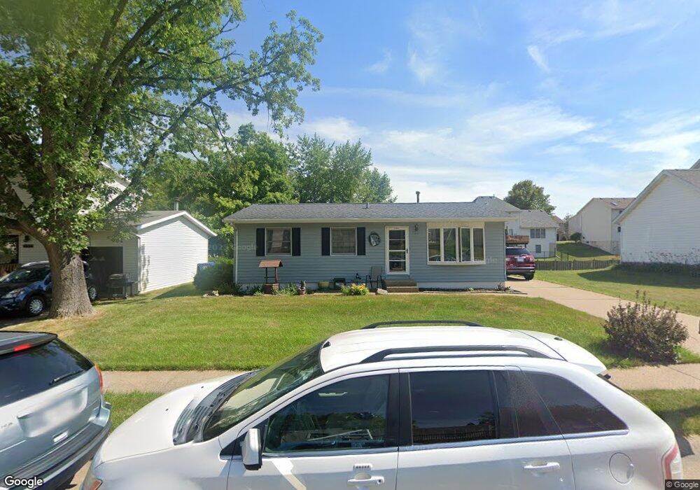 723 W 57th St, Davenport, IA 52806 - photo 1