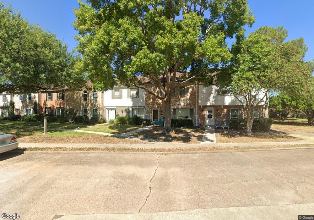 1354 Country Place Dr, Houston, TX 77079 - photo 1