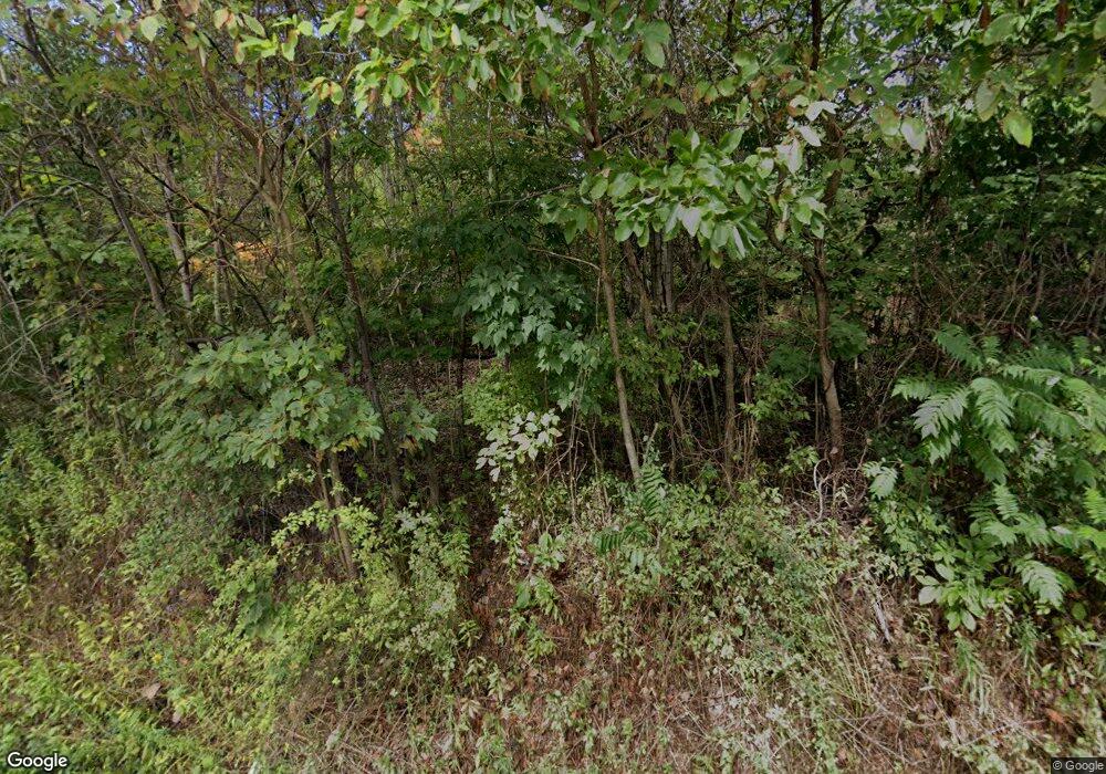 520 Hickory Rd, Falls, PA 18615 - photo 1