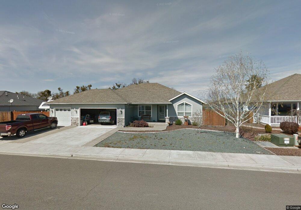 2309 Rabun Way, Central Point, OR 97502 - photo 1