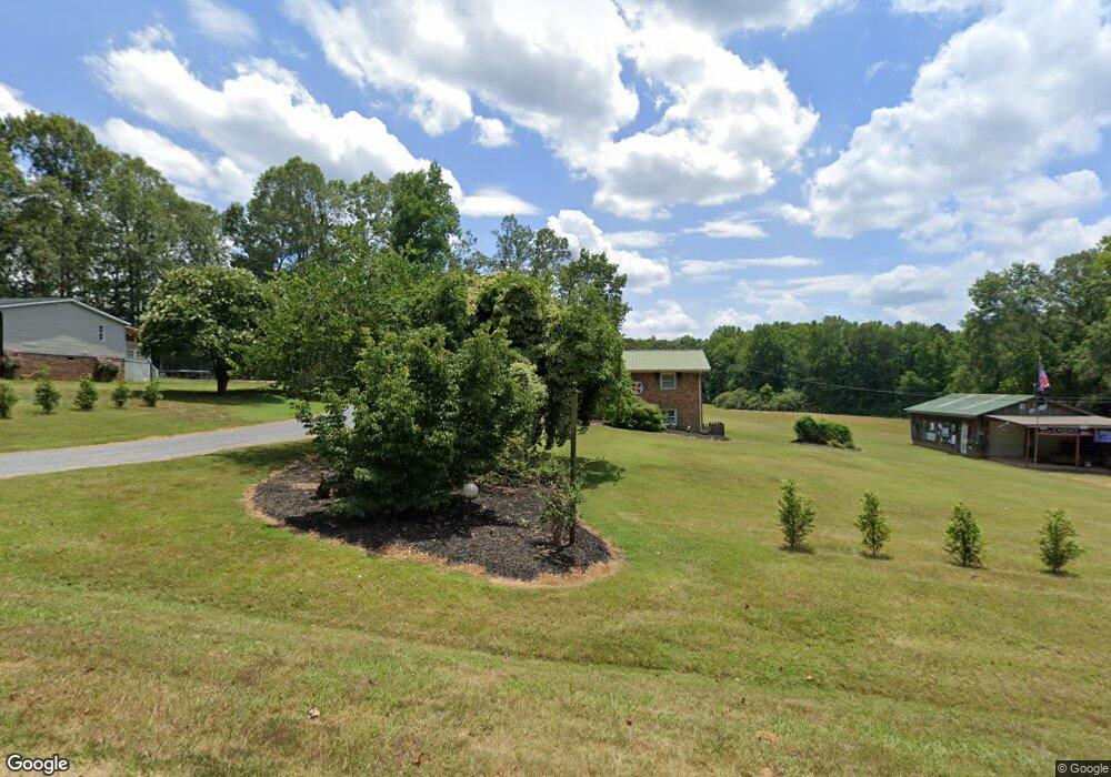 2996 Sharron Dr, Asheboro, NC 27205 - photo 1