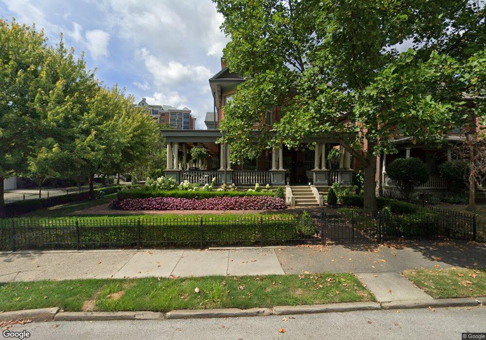 661 Dennison Ave unit 663, Columbus, OH 43215 - photo 1