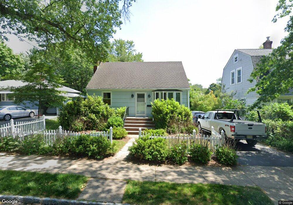 17 Walnut St, Madison, NJ 07940 - photo 1