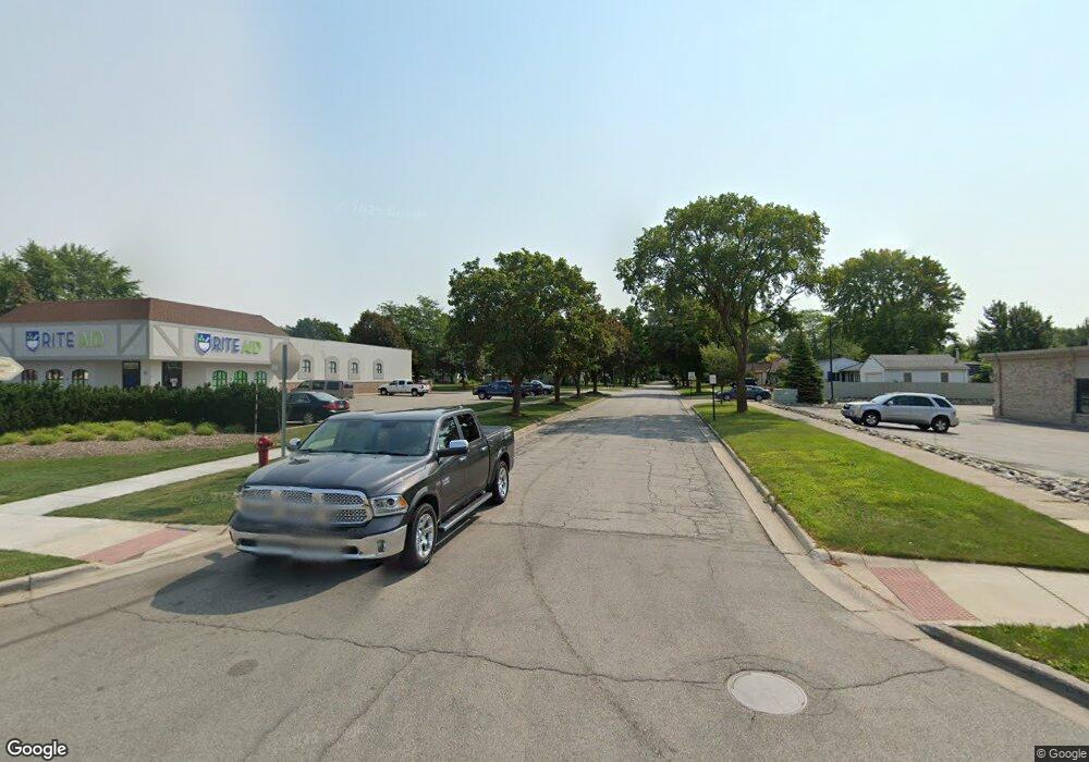 326 E Vates St, Frankenmuth, MI 48734 - photo 1