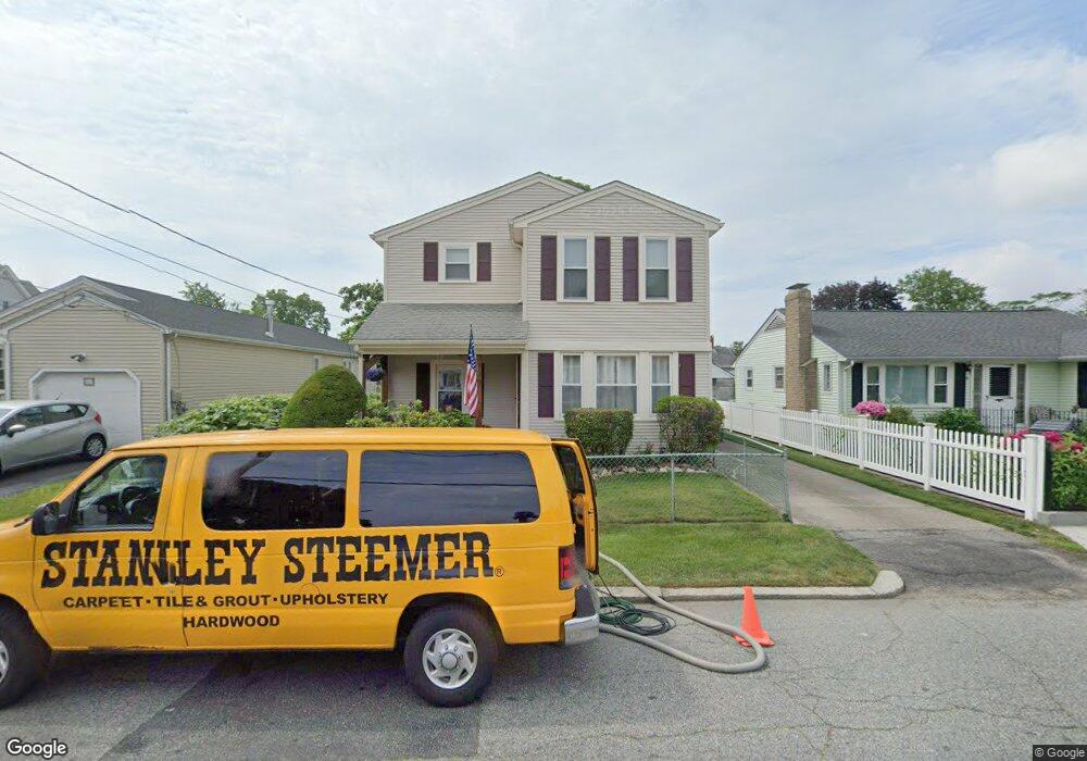 33 Bucklin St, Pawtucket, RI 02861 - photo 1