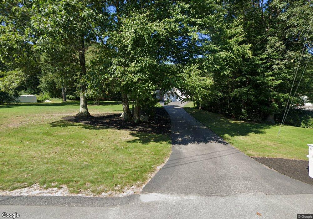 8 Richard Rd, Hopedale, MA 01747 - photo 1