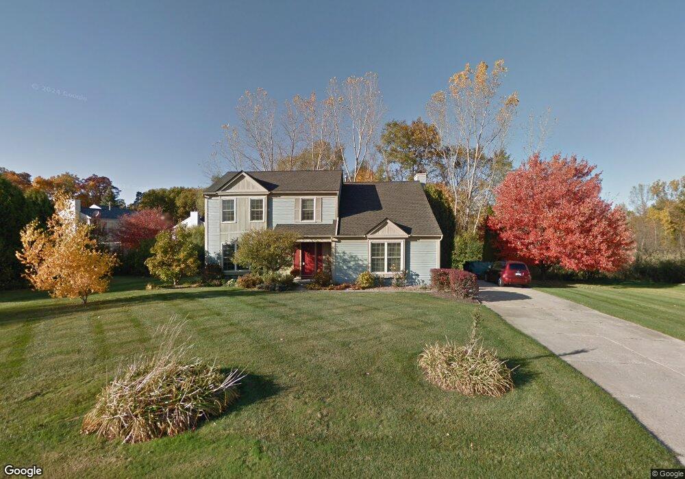 1790 Poppleton Dr, West Bloomfield, MI 48324 - photo 1