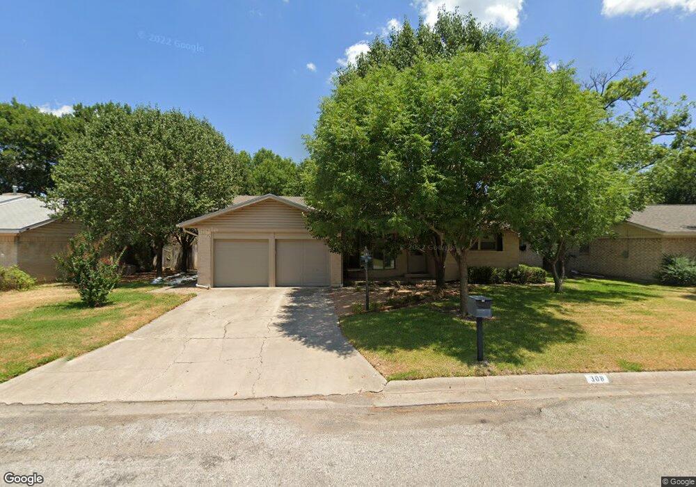 308 Willow Way, Gainesville, TX 76240 - photo 1