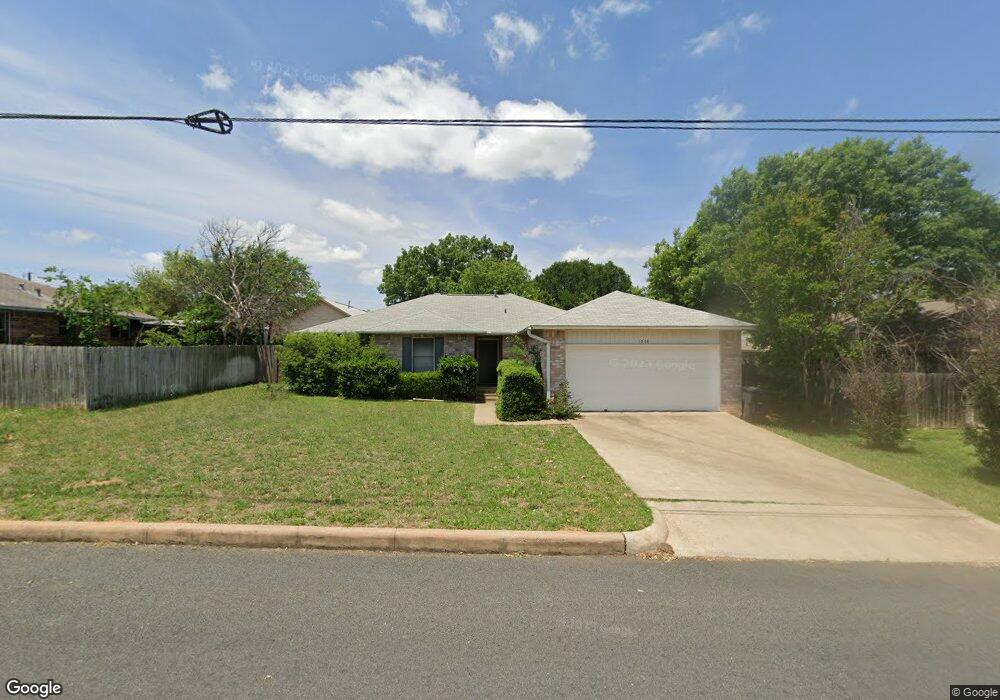 1004 Henrietta St, Fredericksburg, TX 78624 - photo 1