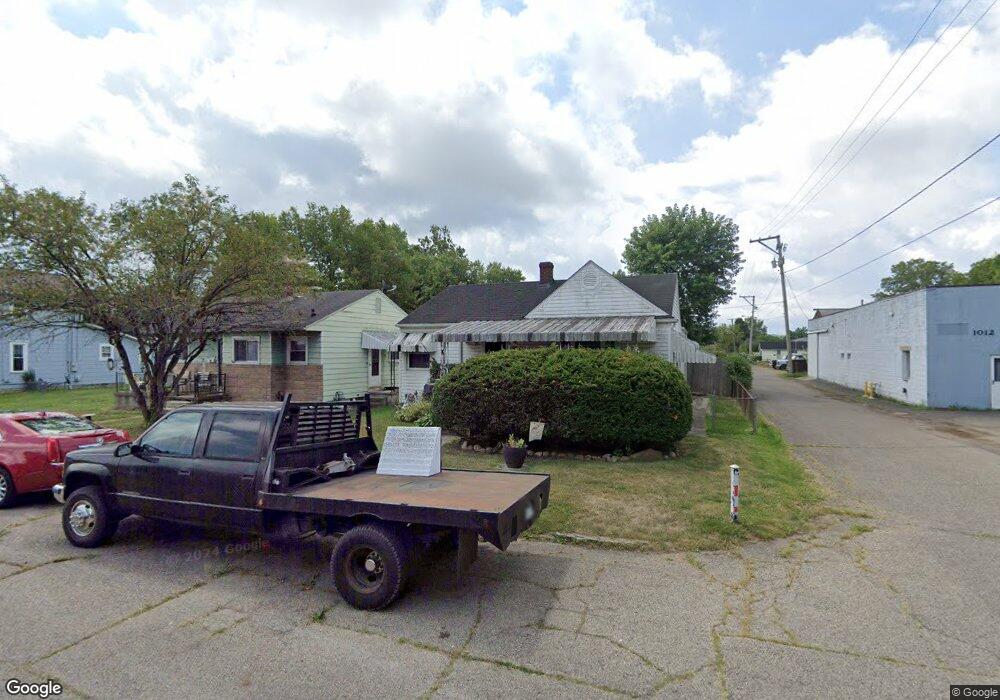 1102 E Chestnut St, Lancaster, OH 43130 - photo 1