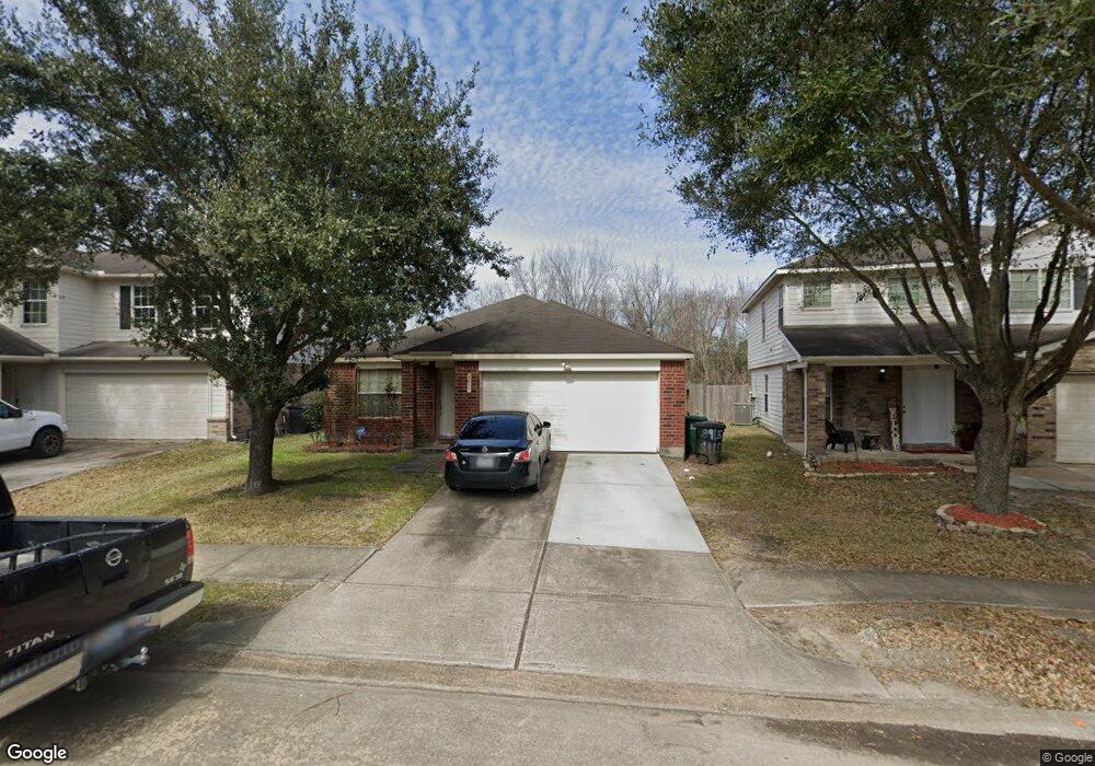 8915 Danbury Hollow Ln, Houston, TX 77075 - photo 1