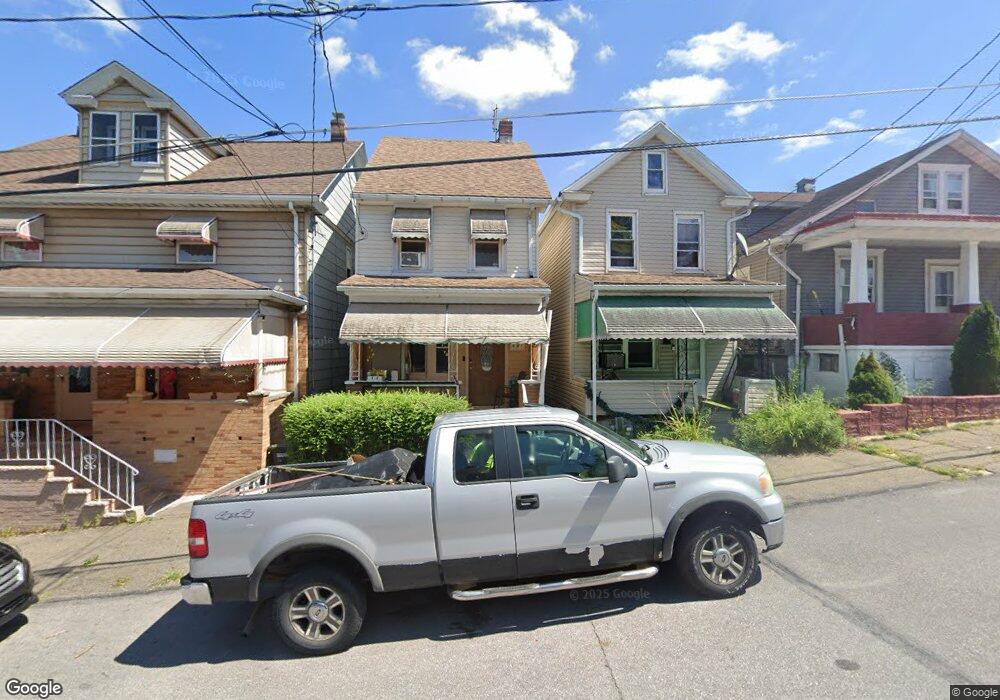 887 N Vine St, Hazleton, PA 18201 - photo 1