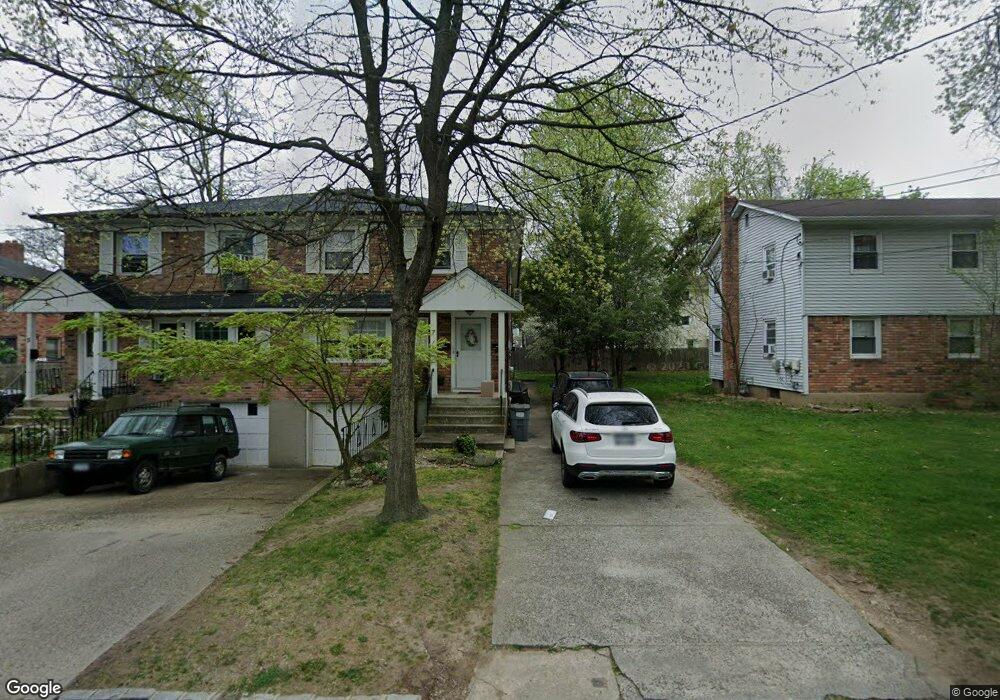 7 Anchorage Rd, Port Washington, NY 11050 - photo 1