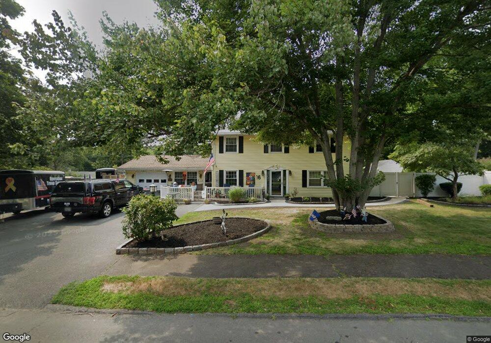 16 Trinity St, Danvers, MA 01923 - photo 1