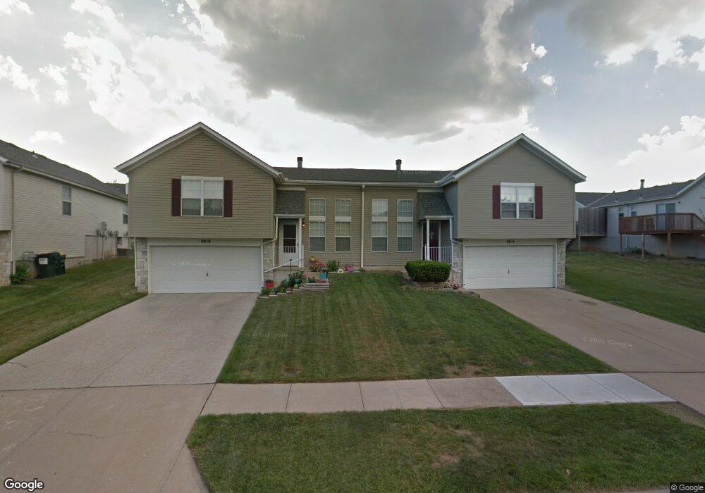 8814 Allman Rd, Lenexa, KS 66219 - photo 1