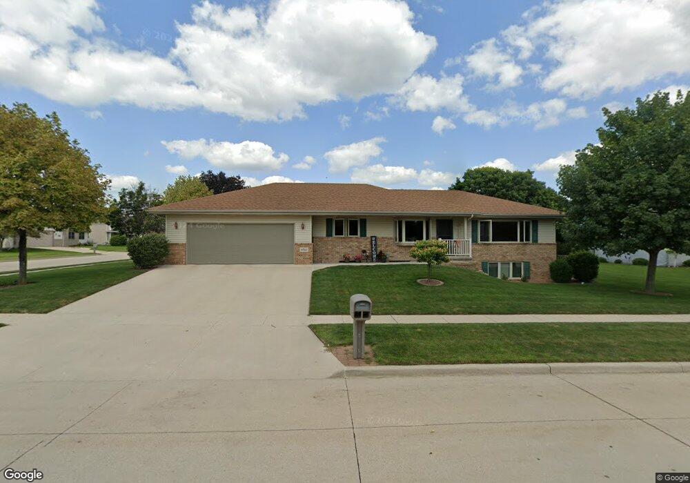 4560 E Whitetail Ct, Manitowoc, WI 54220 - photo 1