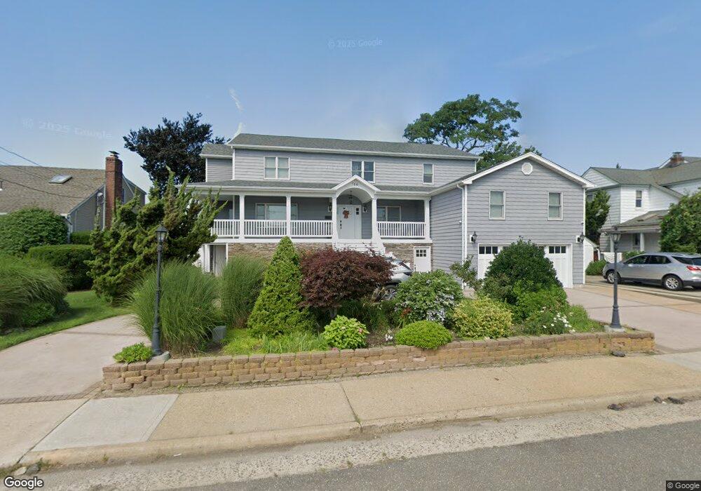 766 S Long Beach Ave unit 2, Freeport, NY 11520 - photo 1