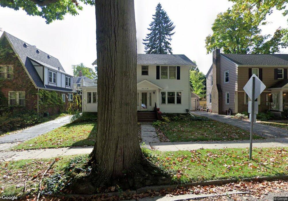 709 Sparrow Ave, Lansing, MI 48910 - photo 1